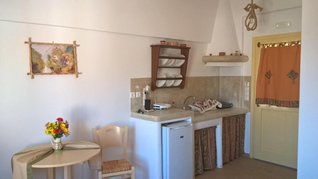 Appartamento Gyrouli 1 Pera Gyalos Esterno foto