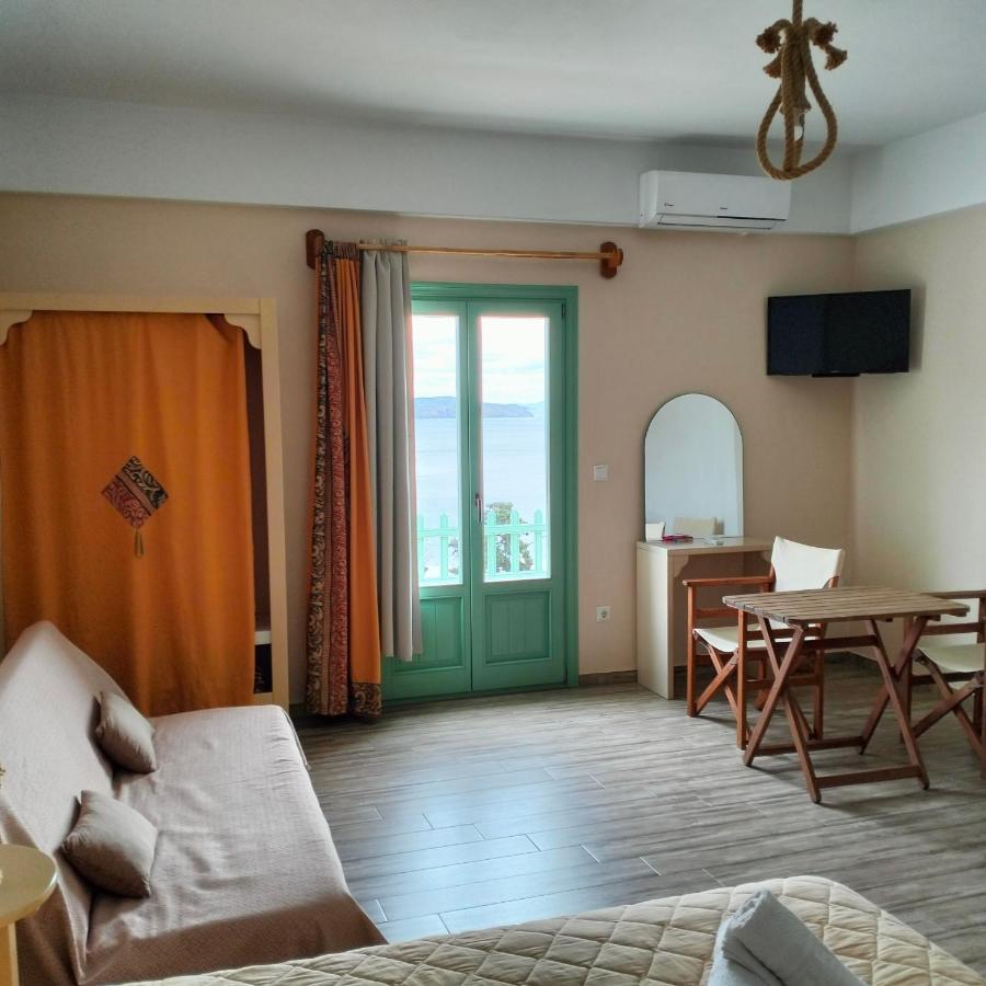 Appartamento Gyrouli 1 Pera Gyalos Esterno foto